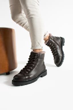 SHOEMAKER El Yapımı Siyah Kürklü Outdoor Erkek Çizme Bot | Kışlık ve Suya Dayanıklı E-220KHV