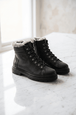 SHOEMAKER El Yapımı Siyah Kürklü Outdoor Erkek Çizme Bot | Kışlık ve Suya Dayanıklı E-220SYH