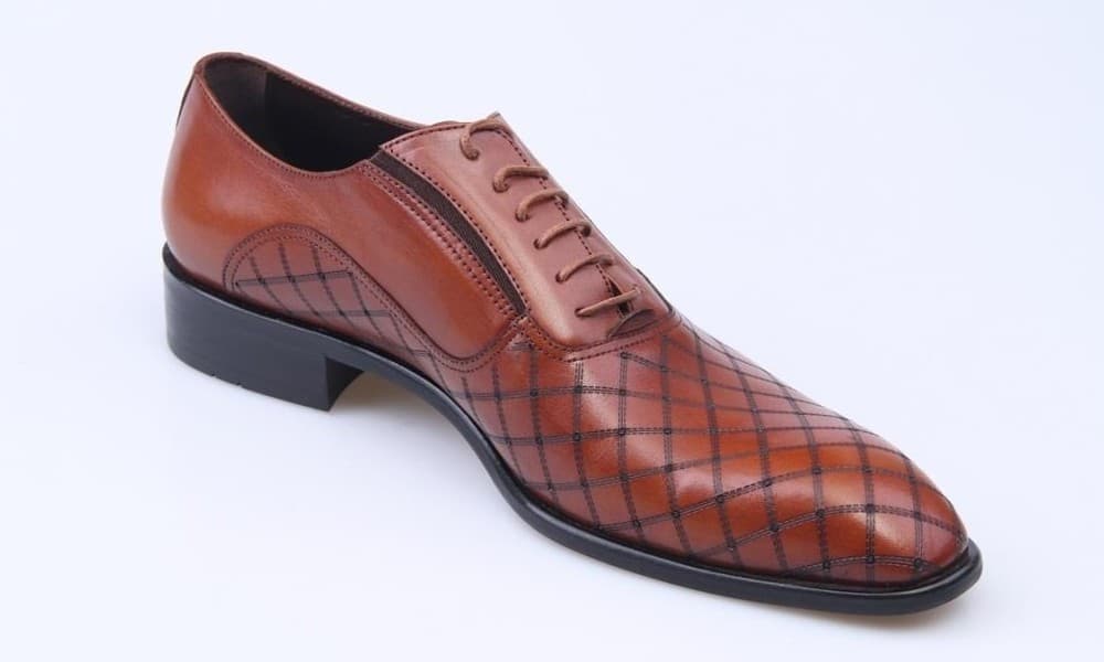 Tan Enamel Classic Men's Shoes